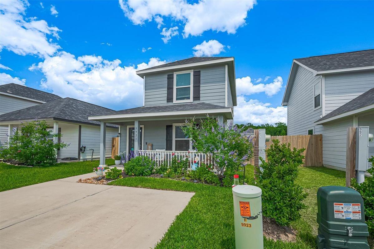 9923 Opal Stone Way - Photo 7 of 32