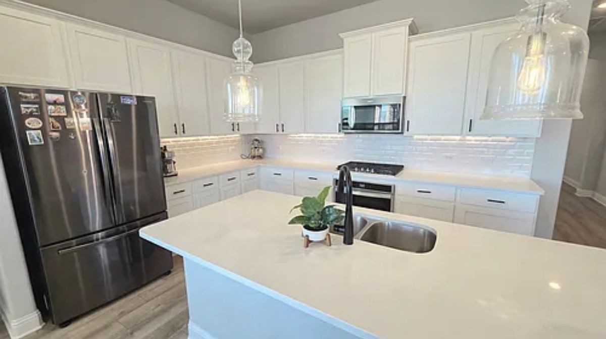 2719 Lazy Pine Ln - Photo 6 of 16