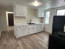 featured image of 557 Glide St