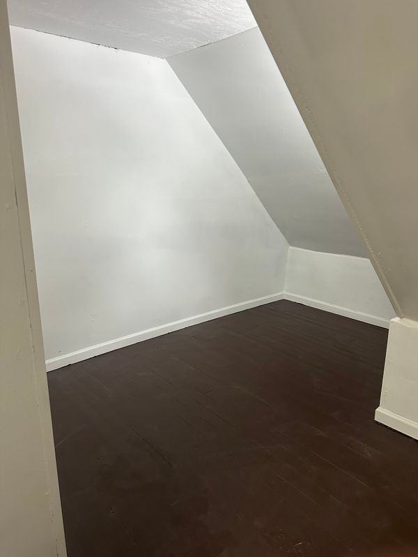 557 Glide St - Photo 6 of 12