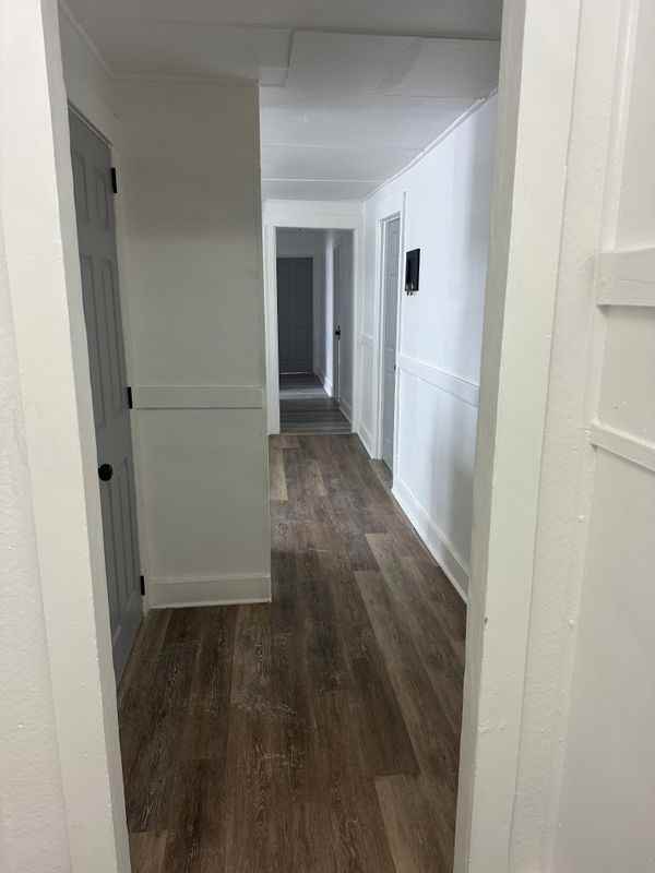 557 Glide St - Photo 7 of 12