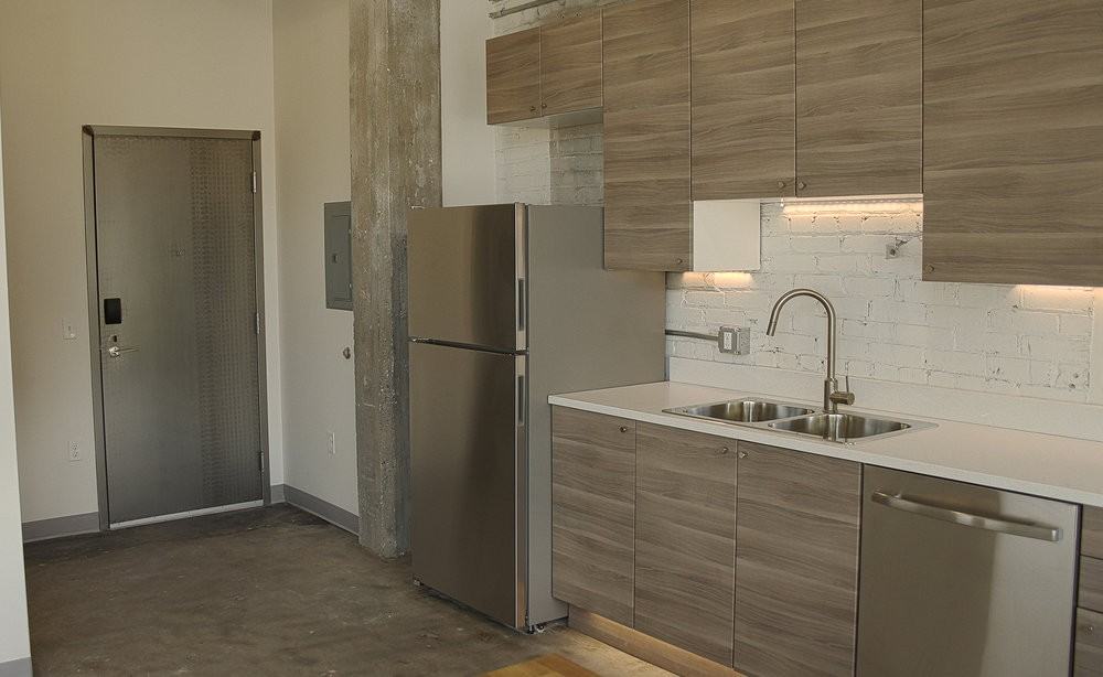 714 Walbridge St #307 - Photo 5 of 9