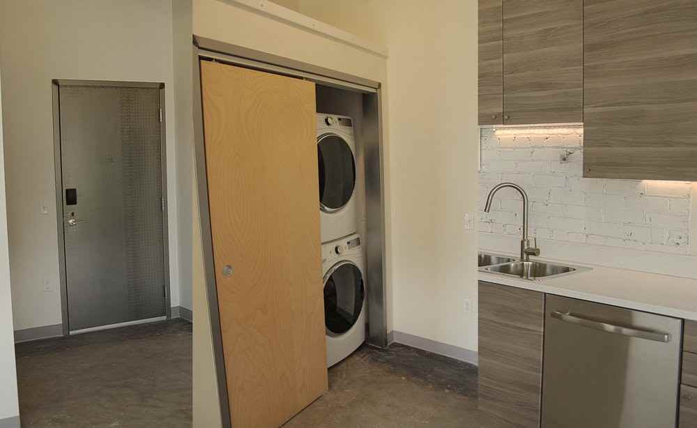 714 Walbridge St #307 - Photo 7 of 9