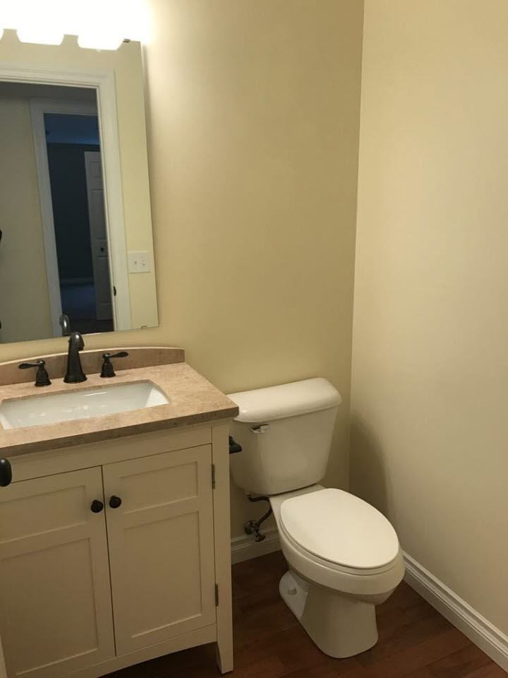 1504 Illinois Dr #B - Photo 4 of 11