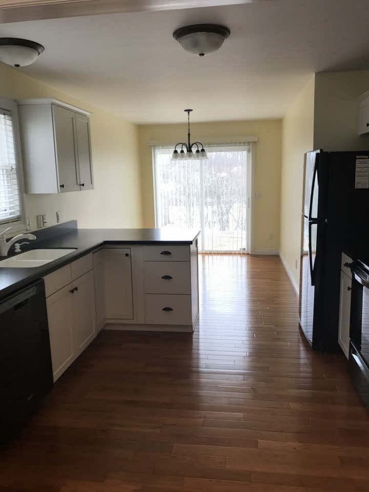 1504 Illinois Dr #B - Photo 5 of 11