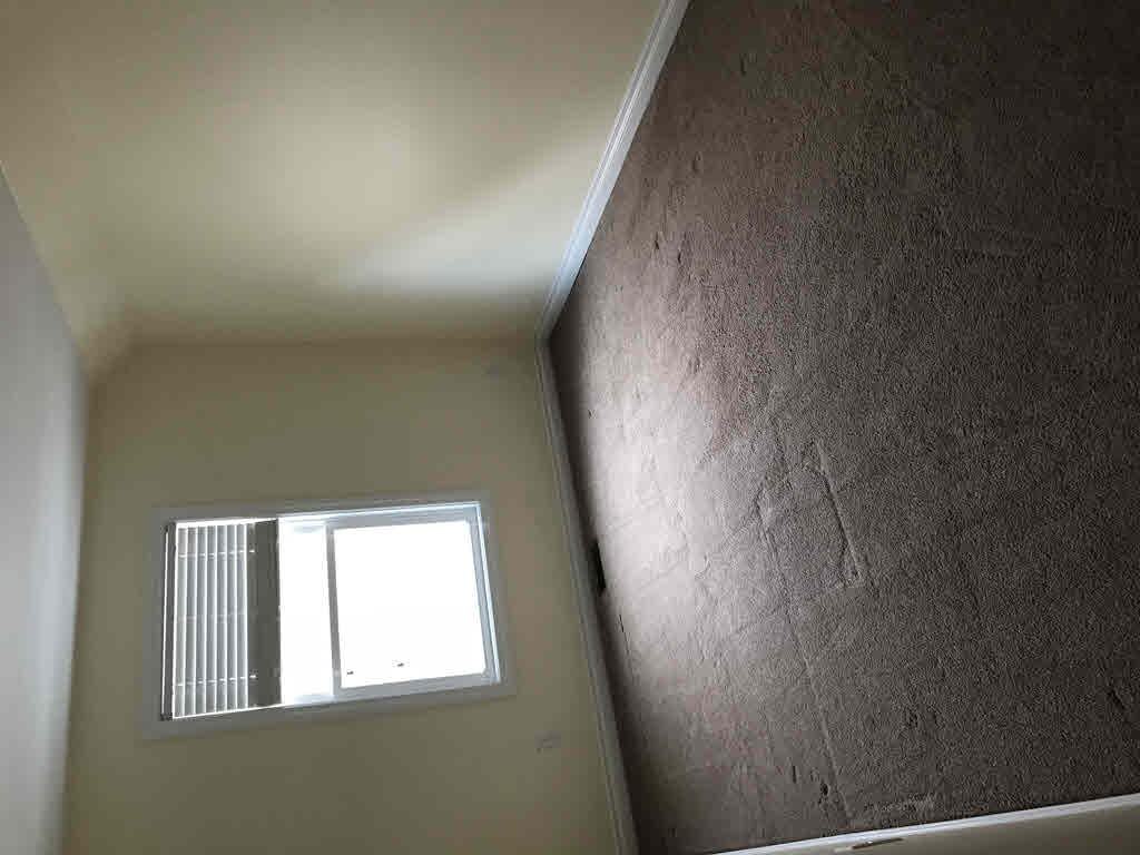 1504 Illinois Dr #B - Photo 6 of 11