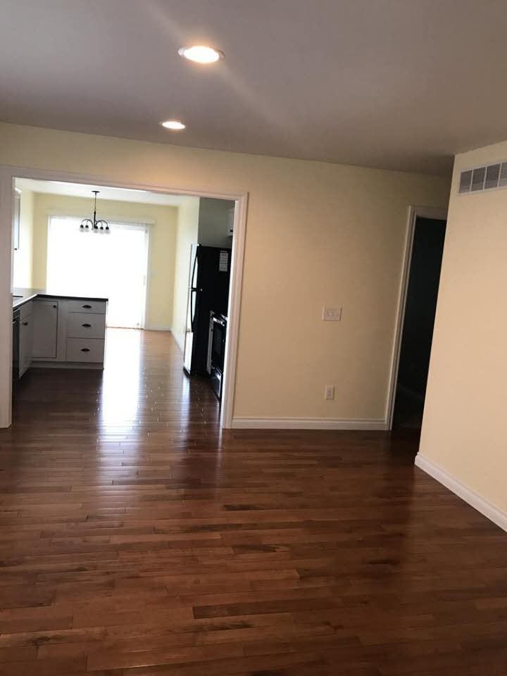 1504 Illinois Dr #B - Photo 7 of 11