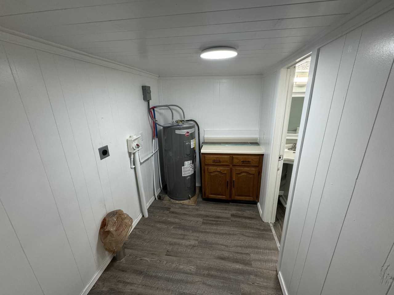 111 Mcconnell Ave - Photo 5 of 17