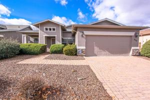 featured image of 650 N Robles St