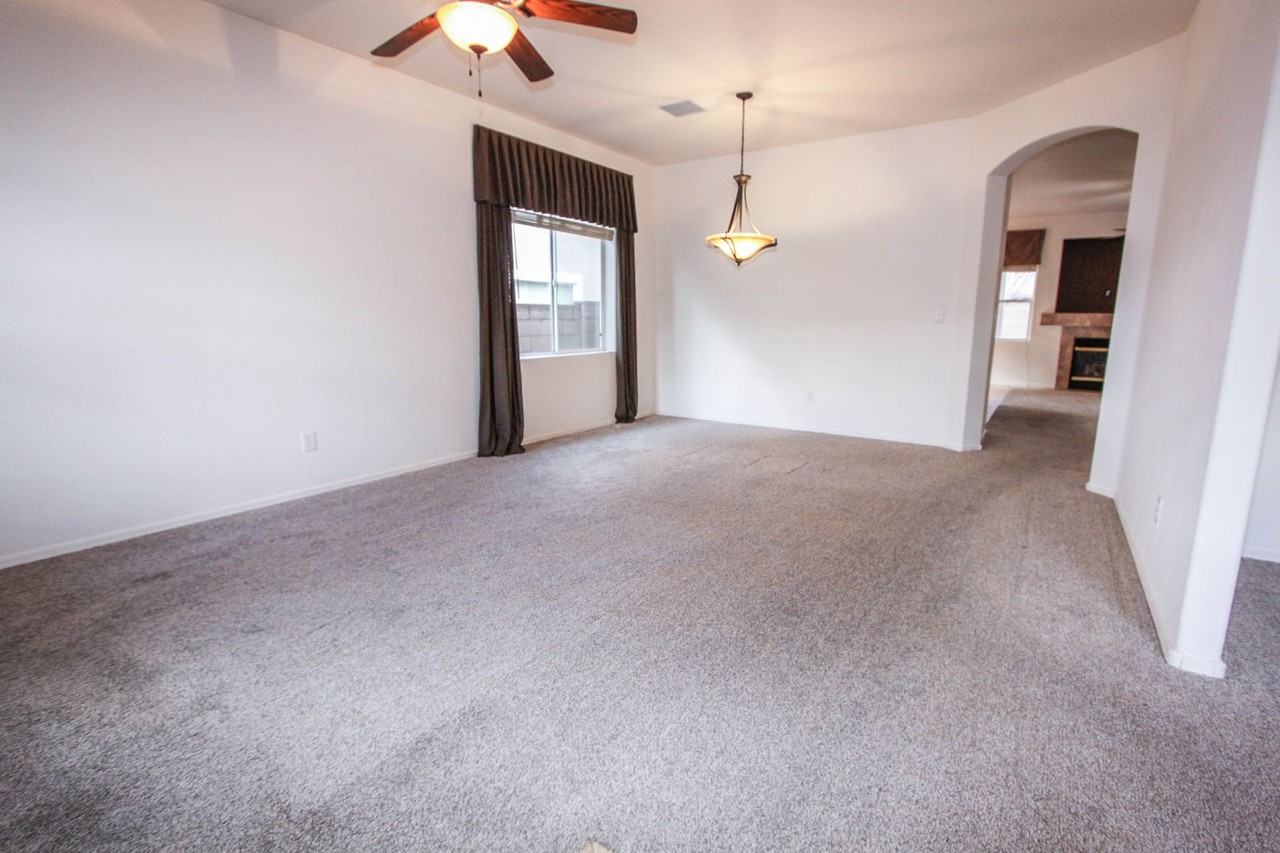 650 N Robles St - Photo 3 of 15