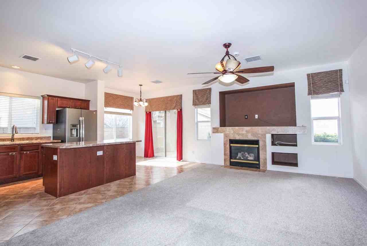 650 N Robles St - Photo 6 of 15