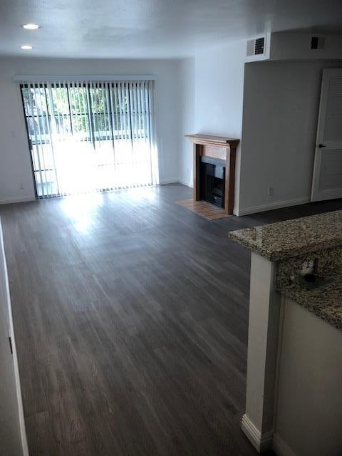 Poinsettia Place - Photo 5 of 21