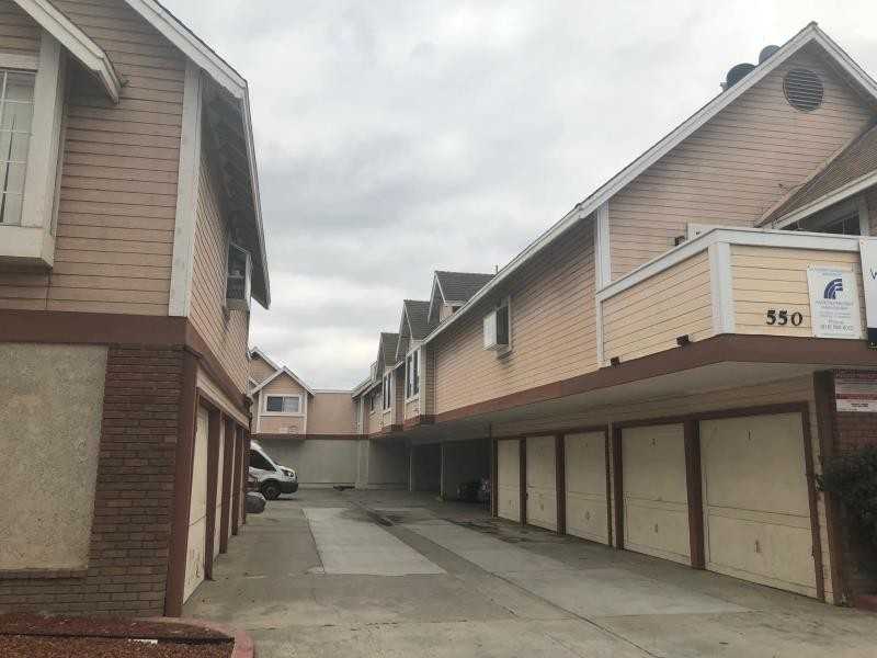 550 Williamson Ave - Photo 6 of 24