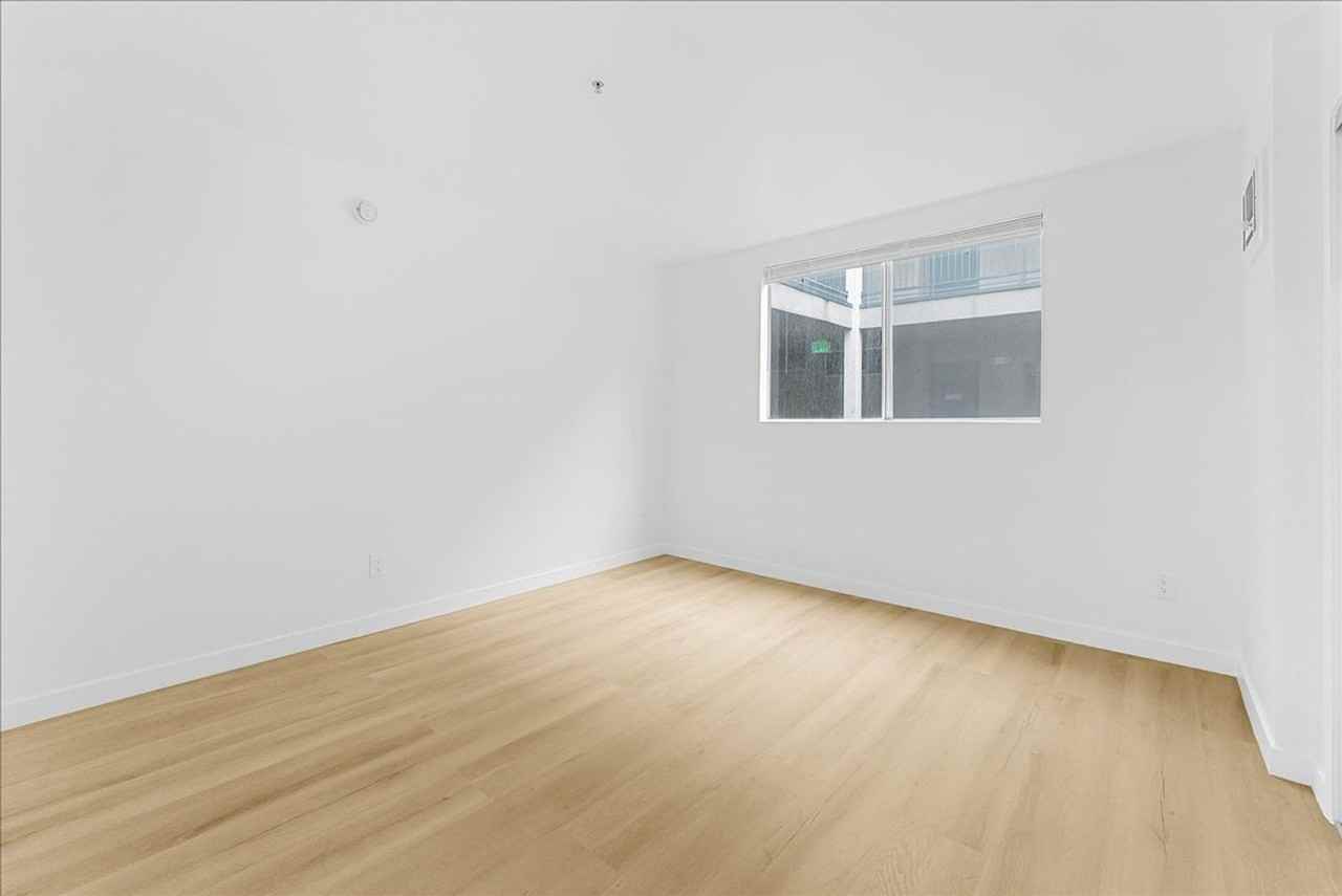 1785 Beloit Ave - Photo 6 of 17