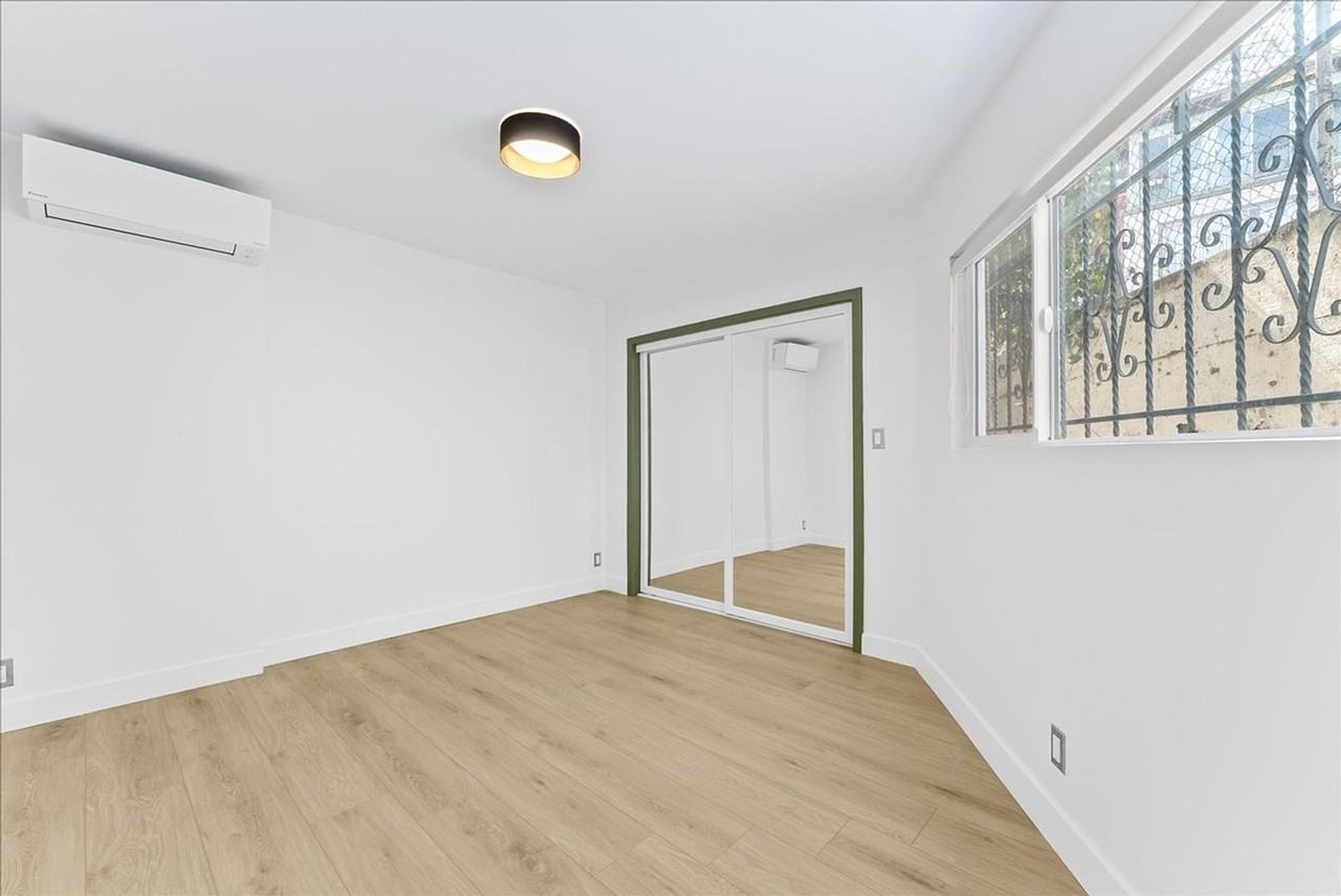 6615 Franklin Ave. - Photo 7 of 10