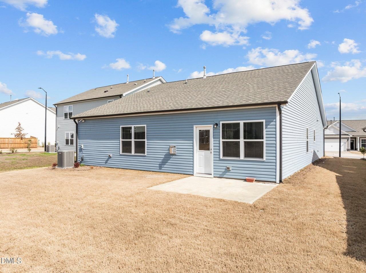 1211 Bluewater Way - Photo 3 of 46