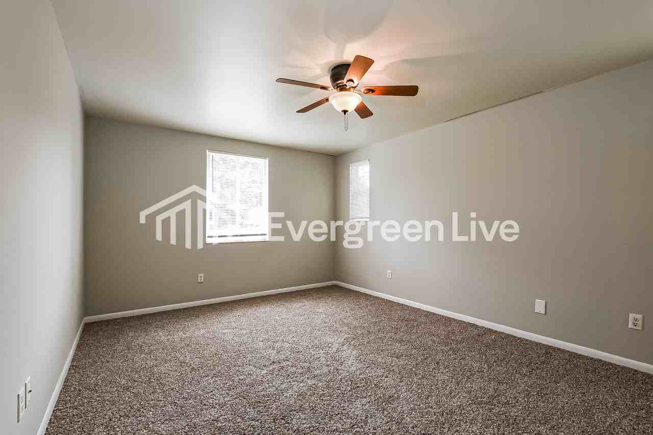 2038 Keyes Ln - Photo 7 of 15