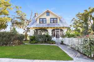 featured image of 626 Washington Ave