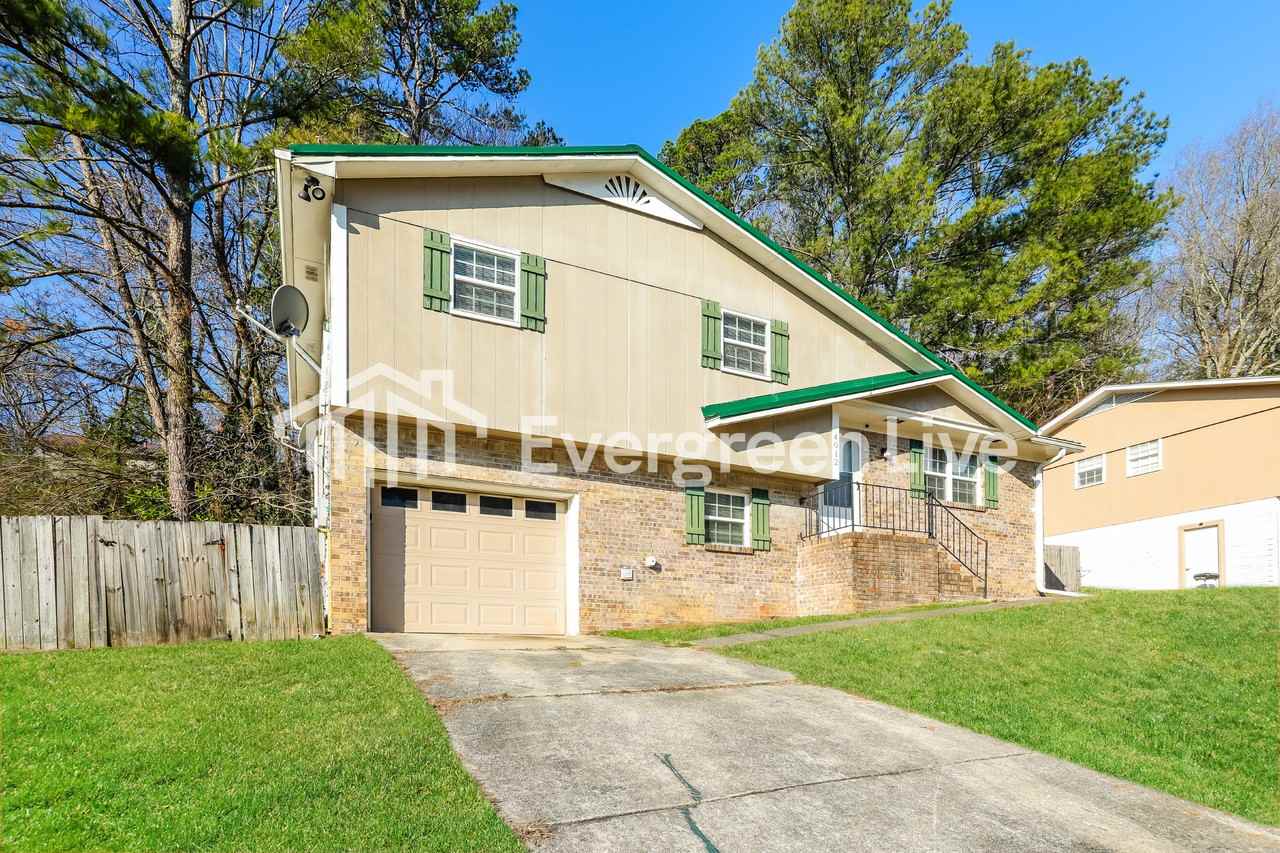 4012 Saint John Ln Nw - Photo 2 of 15