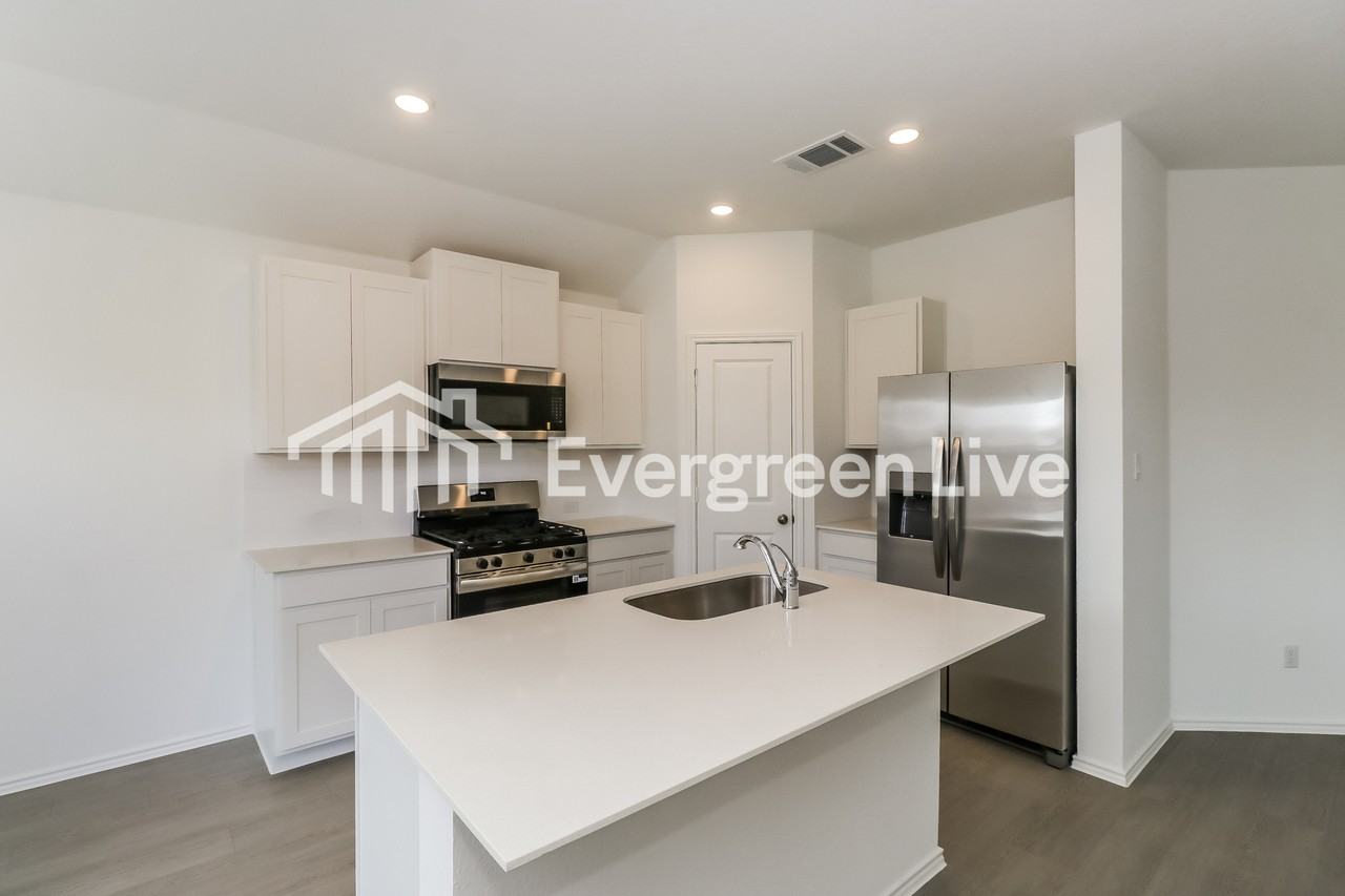 1132 Nesting Bird Dr - Photo 2 of 15