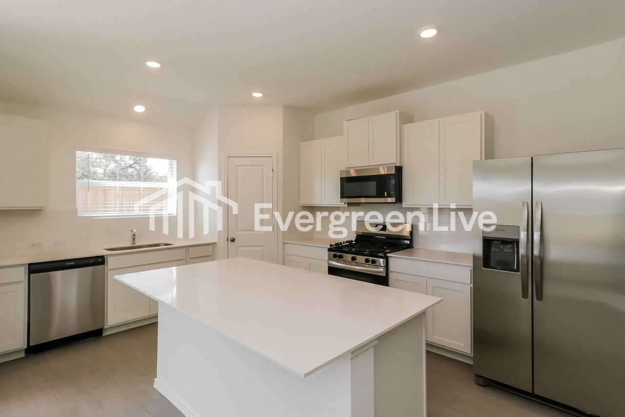 1113 Nesting Bird Dr - Photo 3 of 16