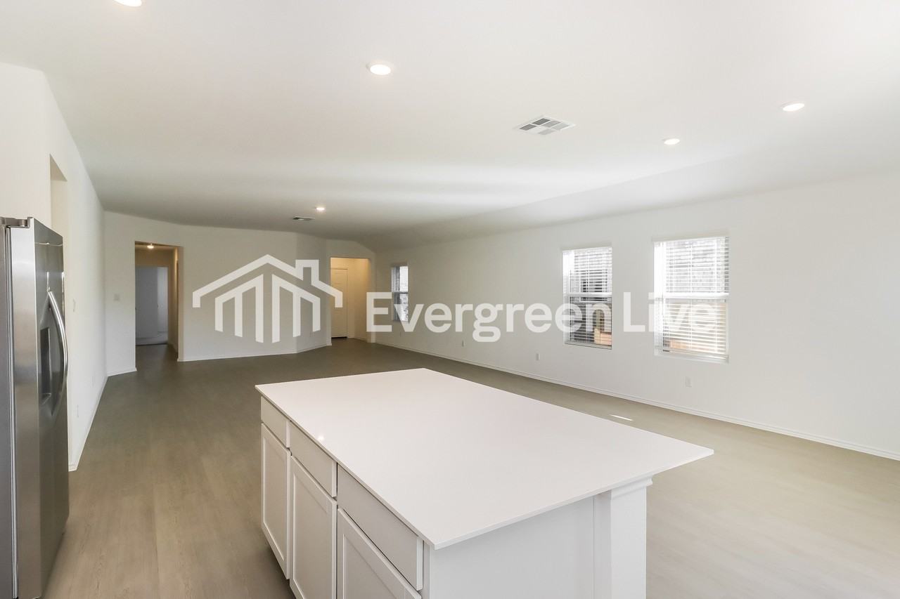 1113 Nesting Bird Dr - Photo 4 of 16