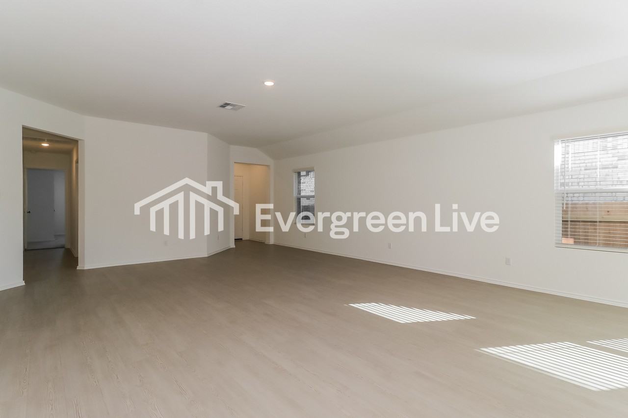 1113 Nesting Bird Dr - Photo 5 of 16