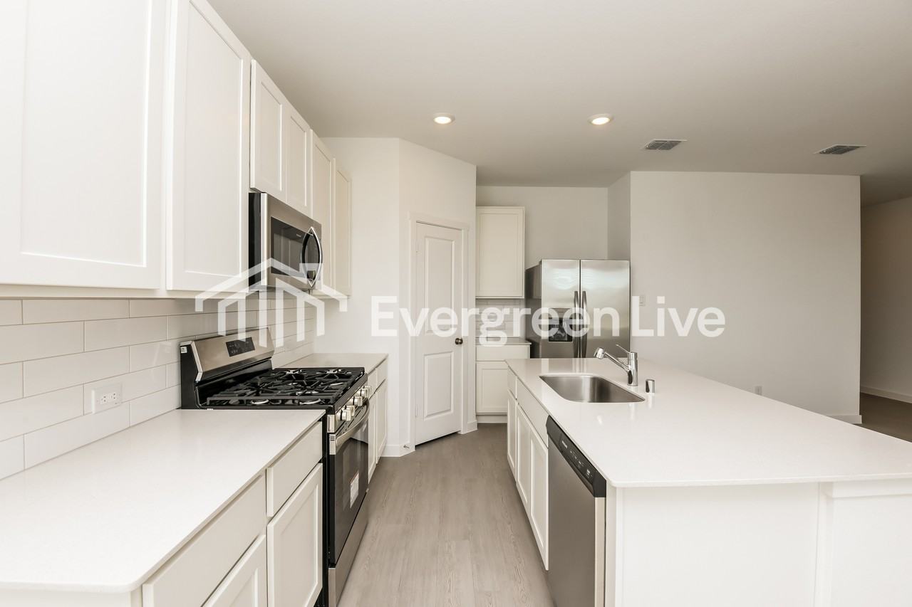 1212 Dragon Way - Photo 6 of 15