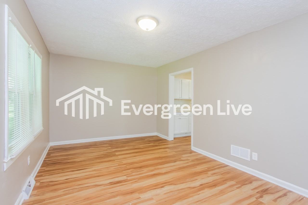 3641 N Sadlier Dr - Photo 3 of 15