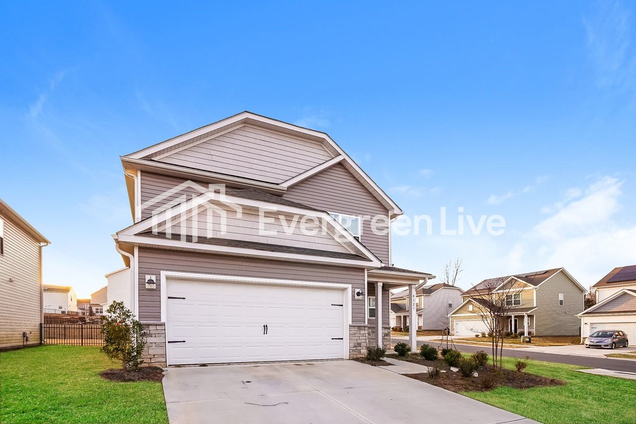 8327 Bearling Way - Photo 2 of 15