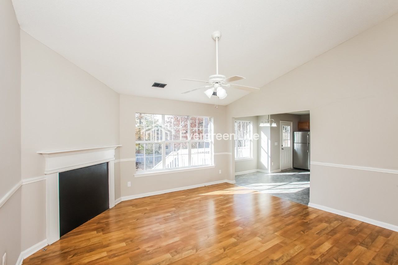 4 Night Heron Ct - Photo 3 of 15