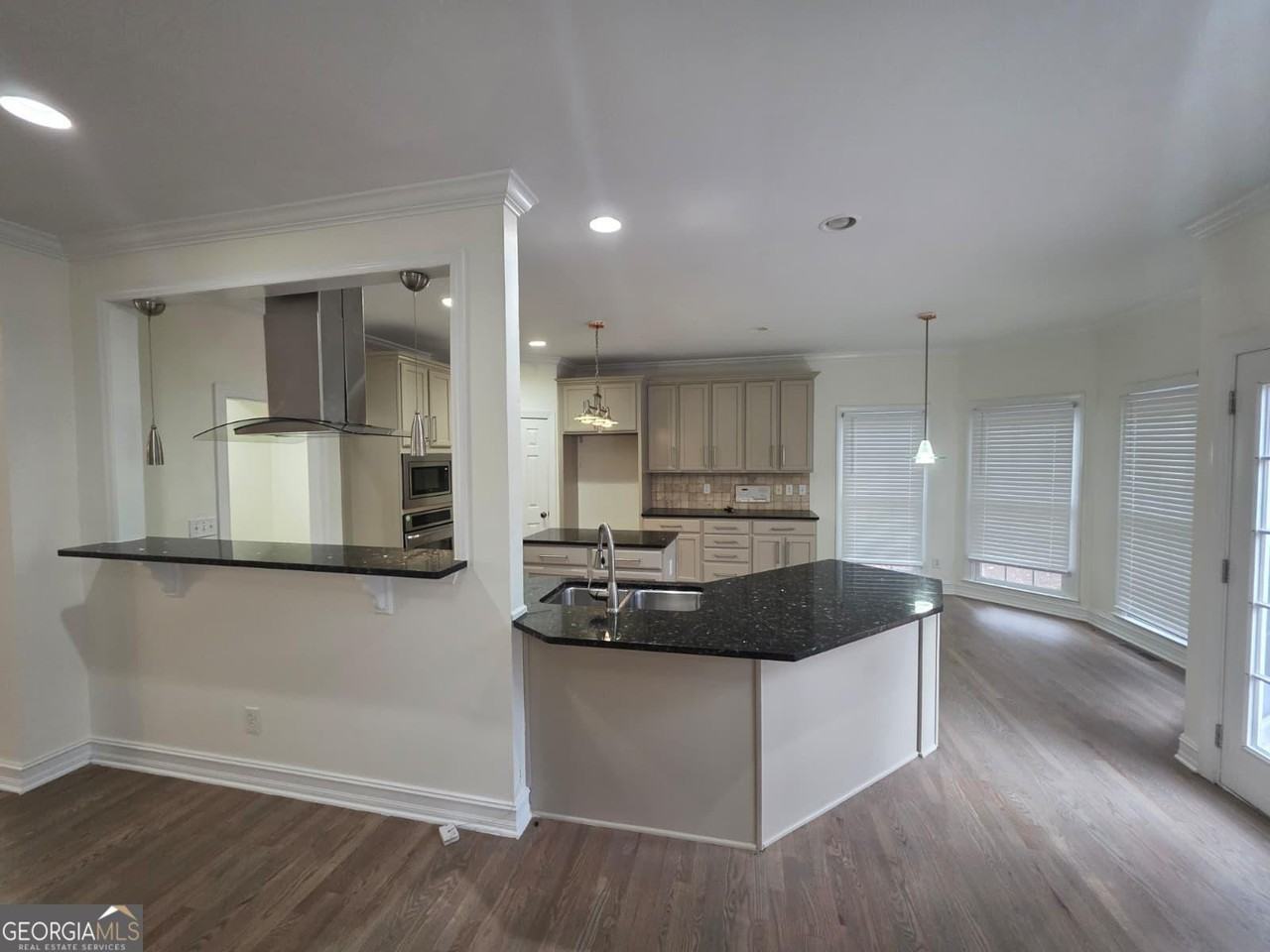 166 Glen Eagle Way - Photo 7 of 30