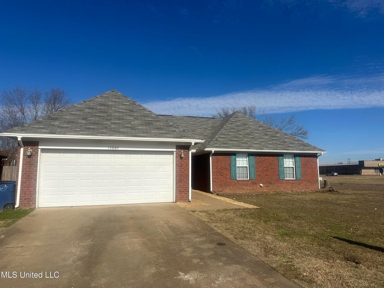 10860 Ridgefield Dr - Photo 2 of 13
