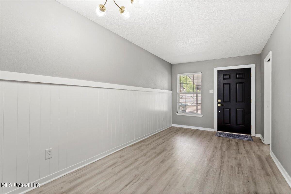 2501 Gulf Ave - Photo 5 of 33