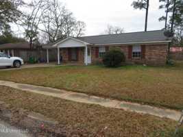 featured image of 16205 Bordeaux Dr