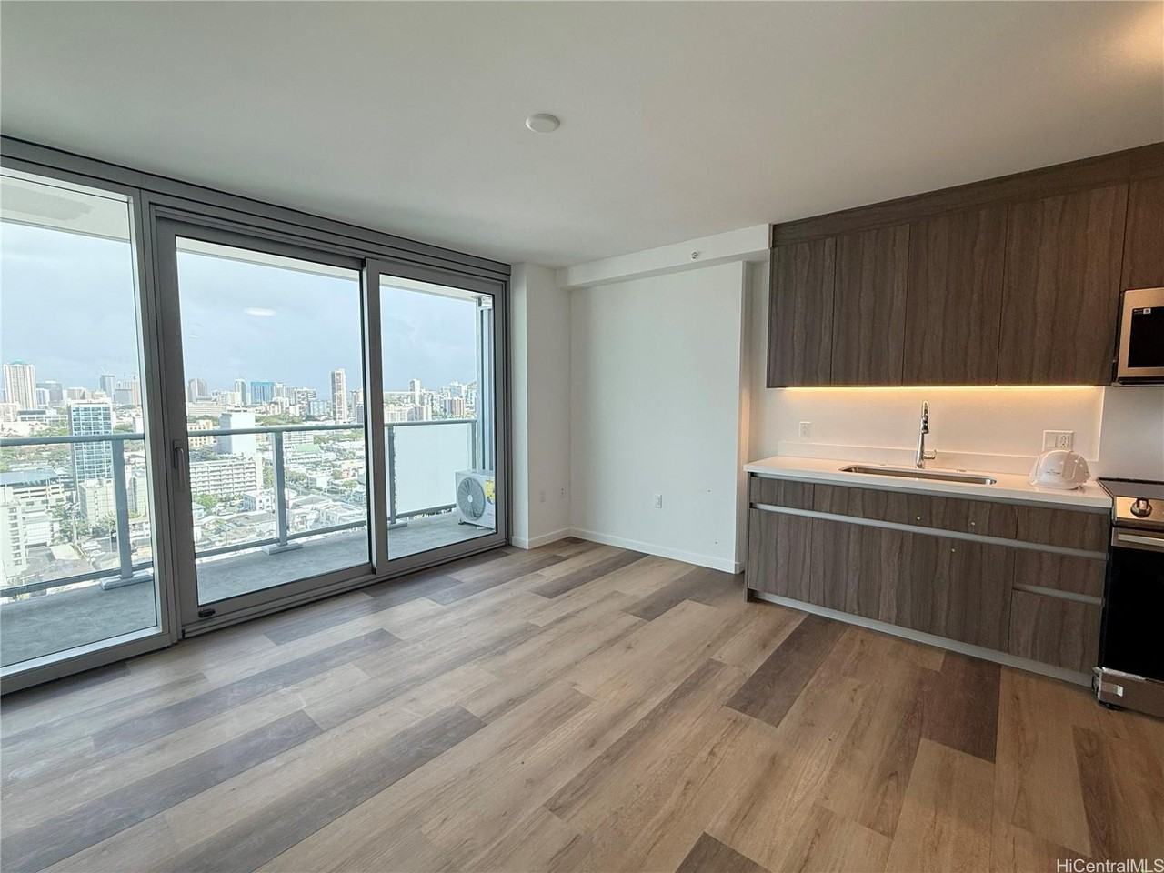 1515 Liona St #2208 - Photo 3 of 20