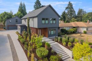 featured image of 2038 Ne Morgan St