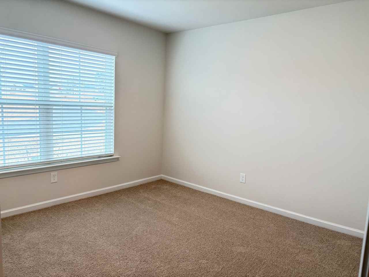 6337 Cedar Hill Ct - Photo 2 of 21