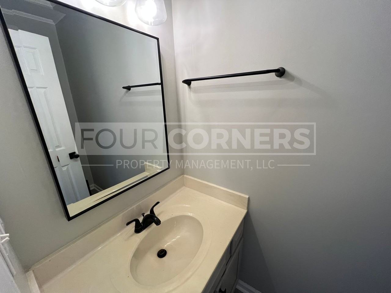 26 Brandy Ct - Photo 4 of 13