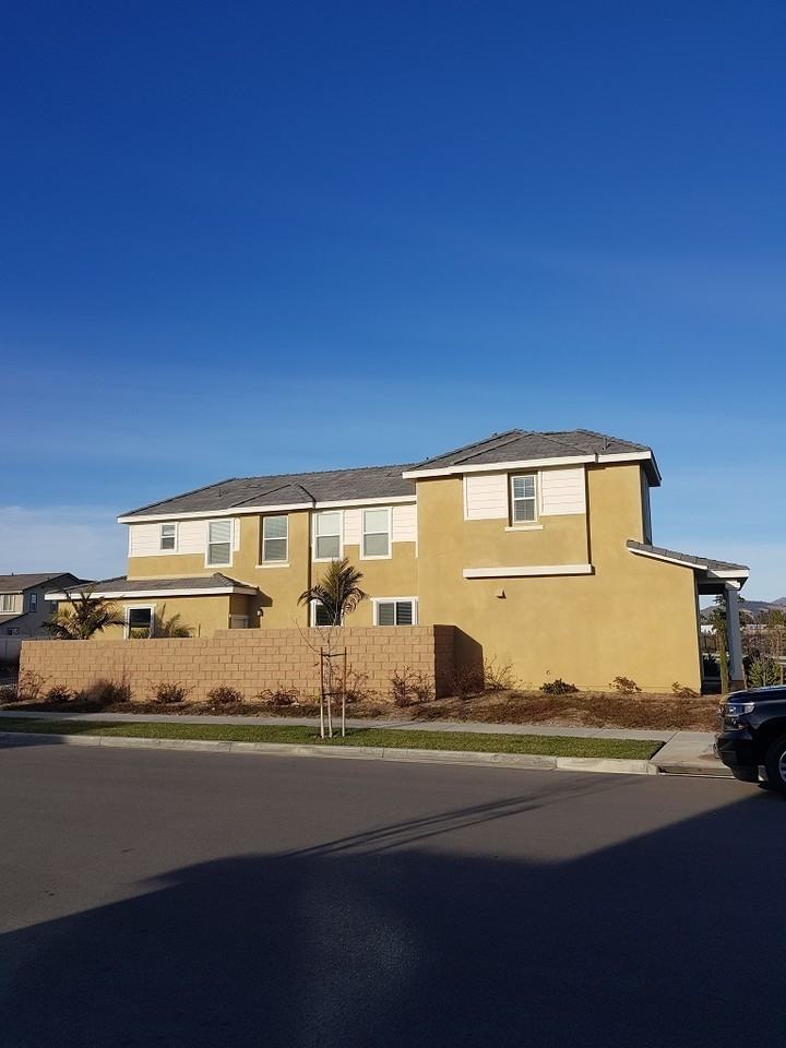 3451 Kings Canyon Dr - Photo 3 of 25