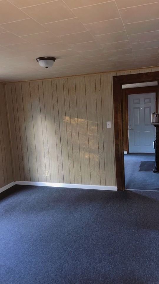 327 Roosevelt St - Photo 4 of 5