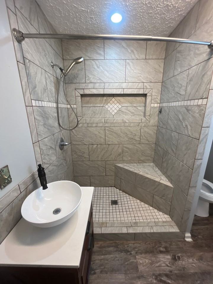 204 W 5th St - Photo 5 of 20