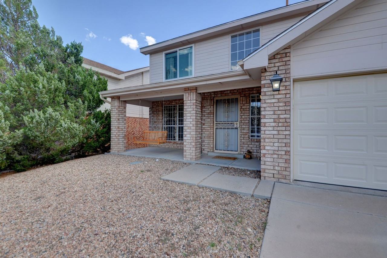 8020 Saddlebrook Ave Nw - Photo 4 of 33