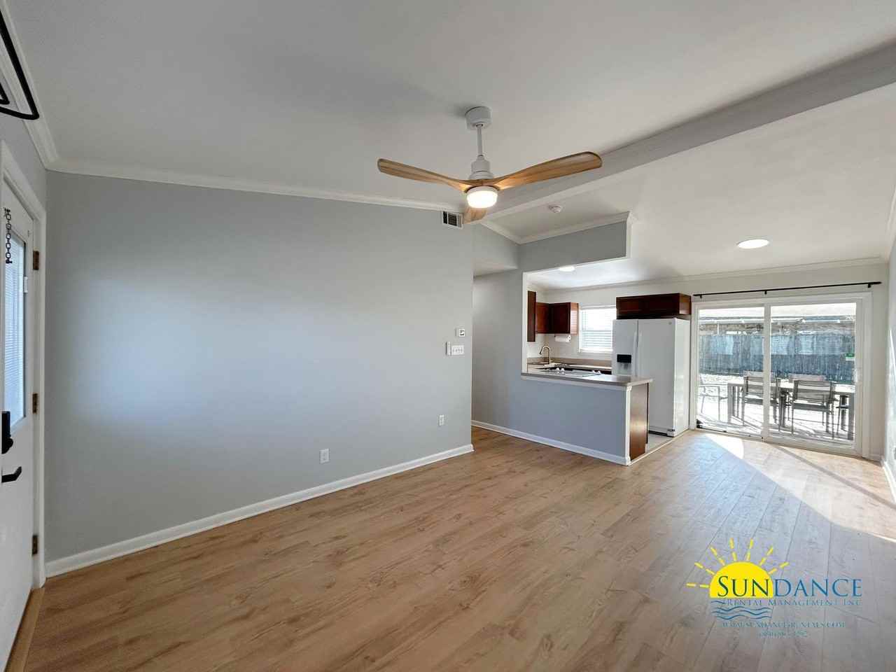 617 Manchester Rd - Photo 2 of 19