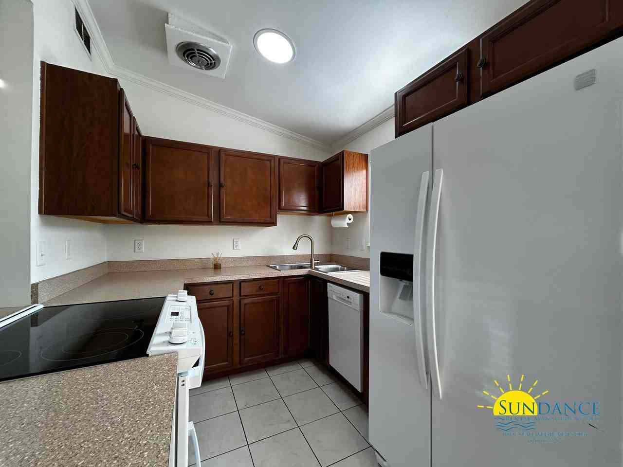 617 Manchester Rd - Photo 5 of 19