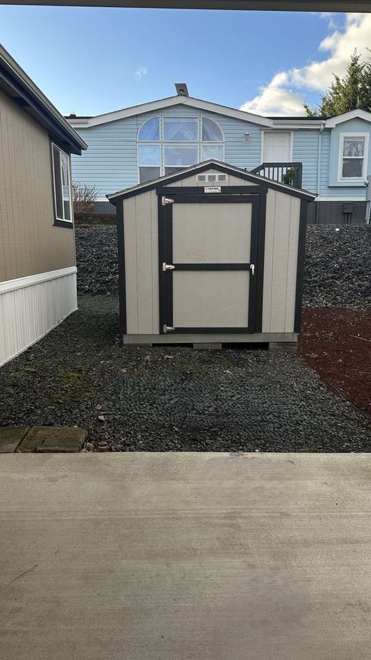 196 Oak Leaf Ln - Photo 3 of 21