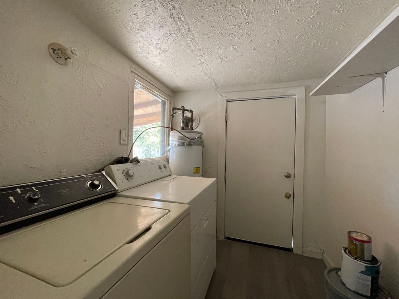 1055 54th St - Photo 7 of 8