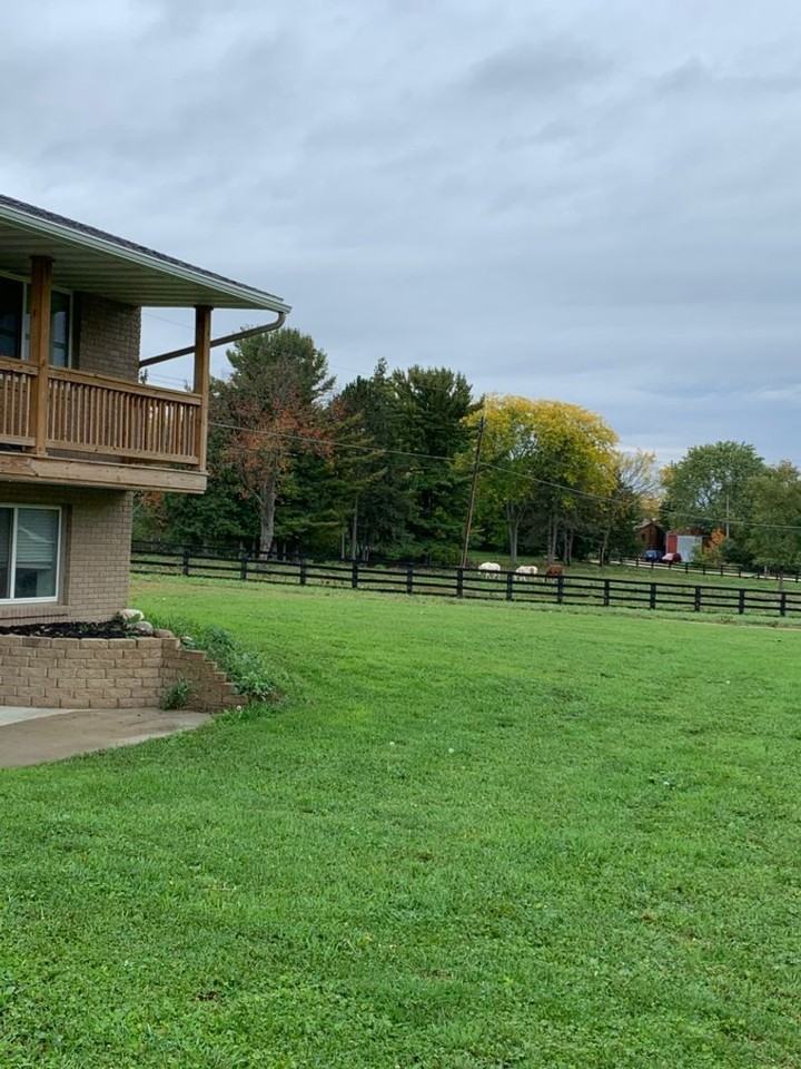 9379 Valley View Dr - Photo 6 of 7