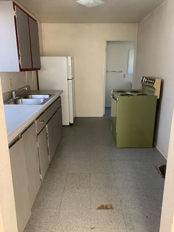 2334 Oak Ave - Photo 3 of 3