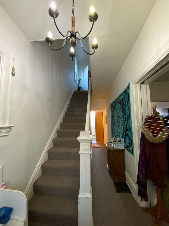 248 Lelia St - Photo 4 of 18